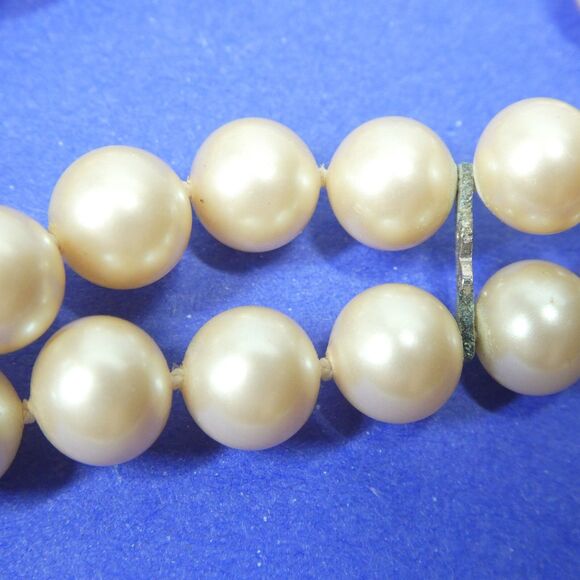 Sterling Silver Clasp Faux Pearl Bracelet Vintage 2 Strand Classic - Picture 3 of 7